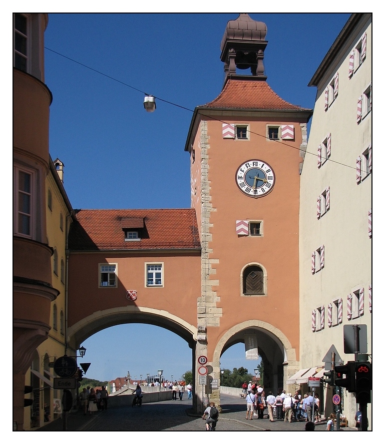 Tor vor der Steinernen Brücke