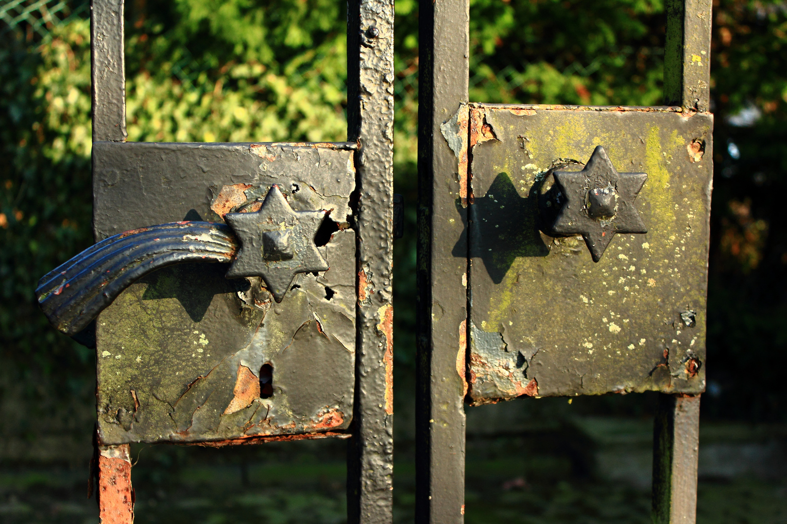 Tor zu einem jüdischen Friedhof