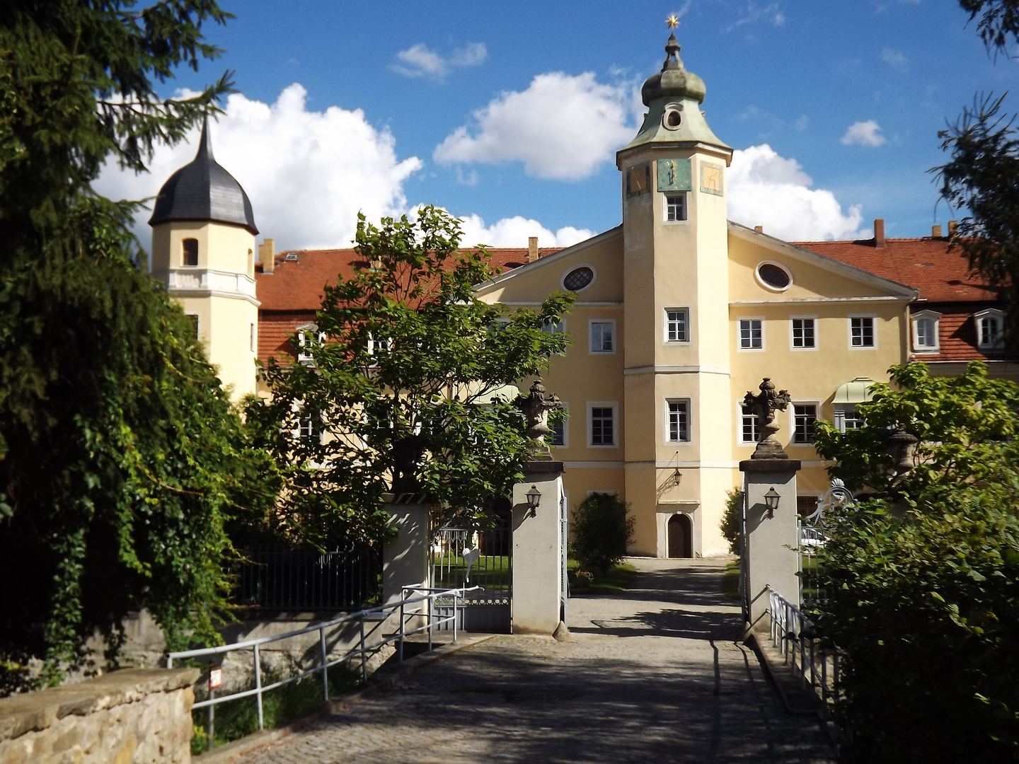 Tor zum Märchenschloß Hermsdorf