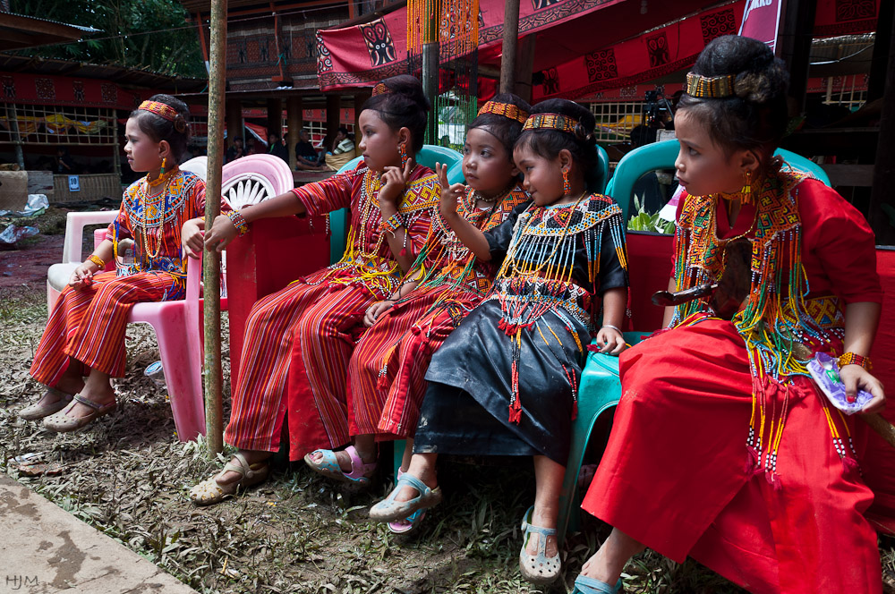 Toraja Girls