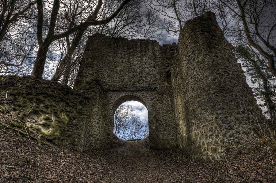 Toranlage der Burg Kalsmunt