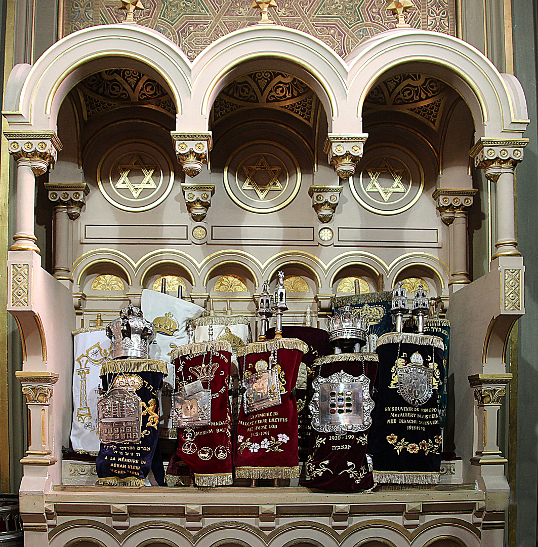 Toraschrein der Großen Synagoge in Paris