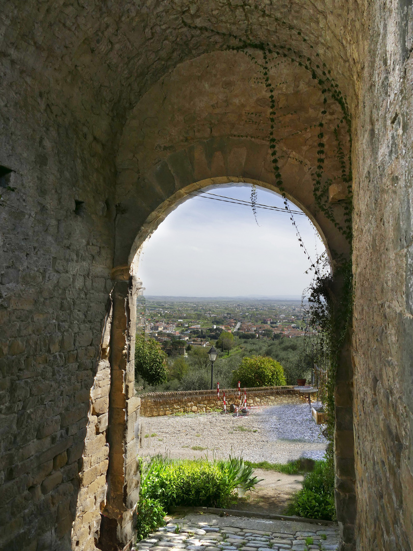  Torbogen  in  Buggiano ,  Italy