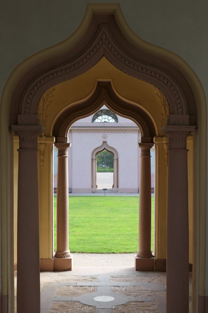 Torbogen in der Moschee im Schwetzinger Schlossgarten