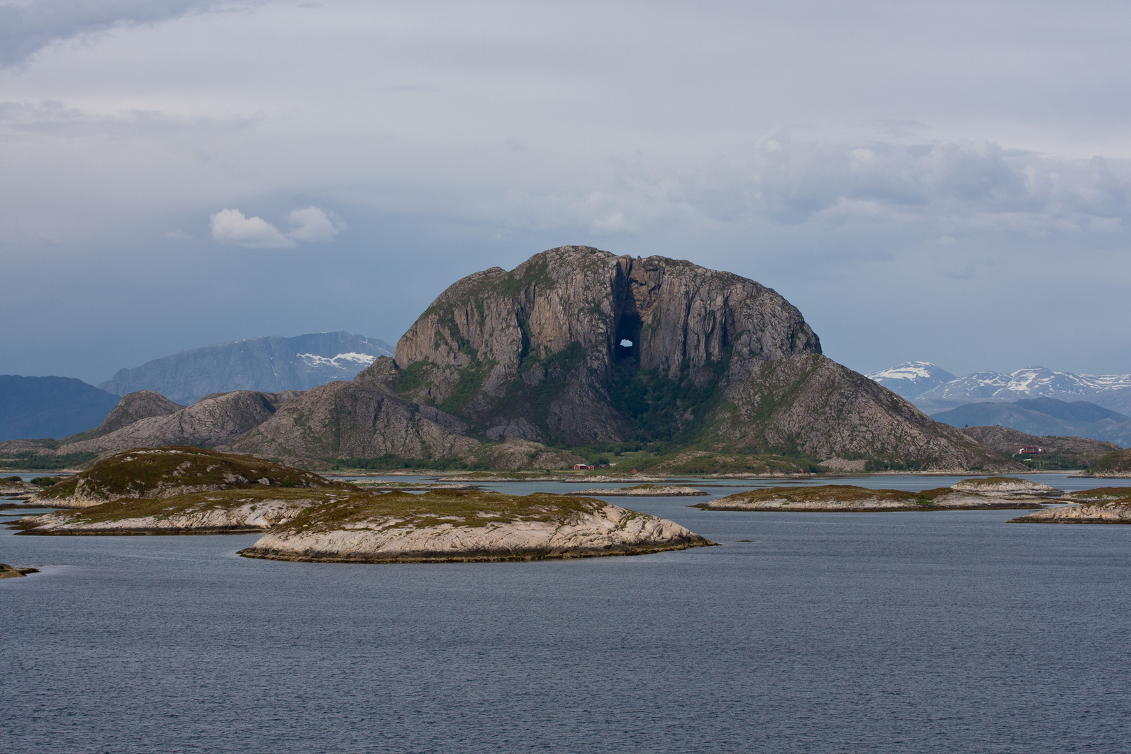 Torghatten-Der Berg mit dem Loch