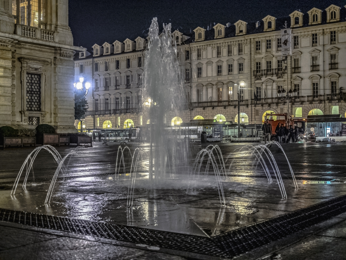 Torino by night