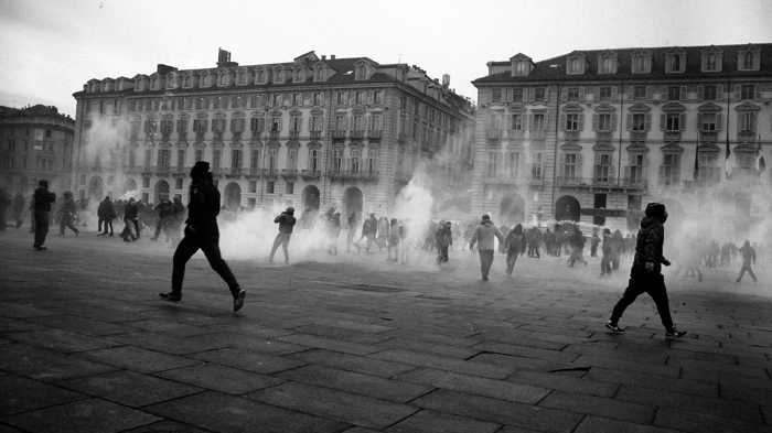 ..torino, piazza castello (footing)..