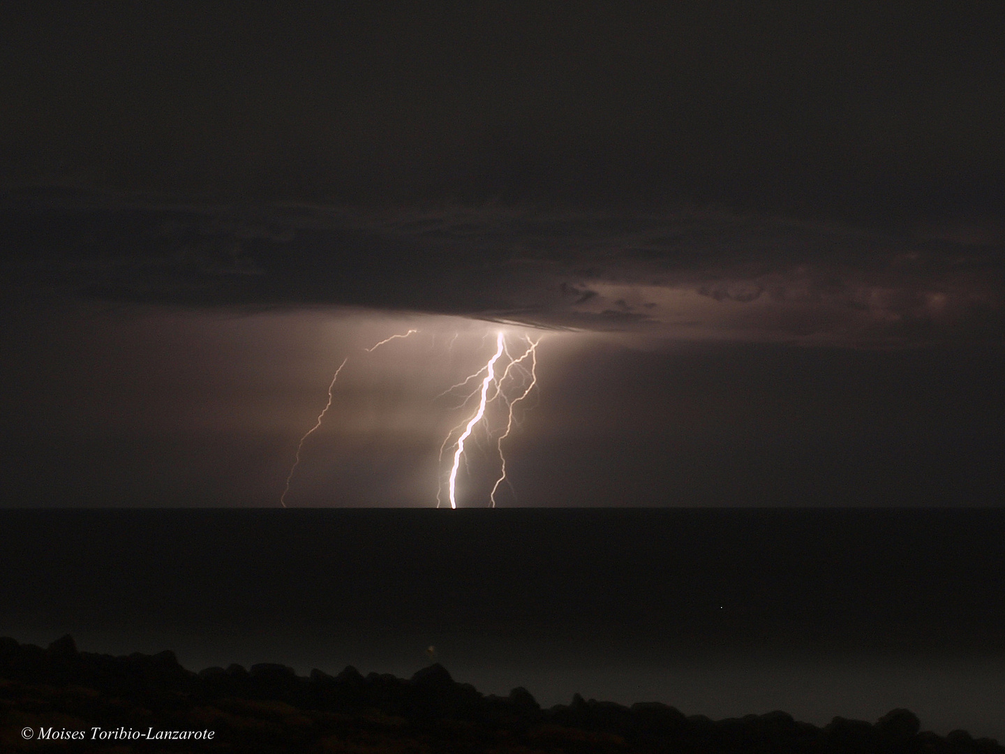 Tormenta eléctrica en la costa Lanzaroteña.