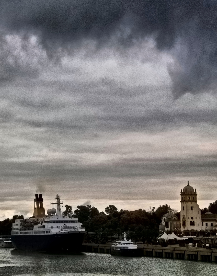 Tormenta en el puerto