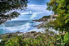 tormenta en la costa brava.