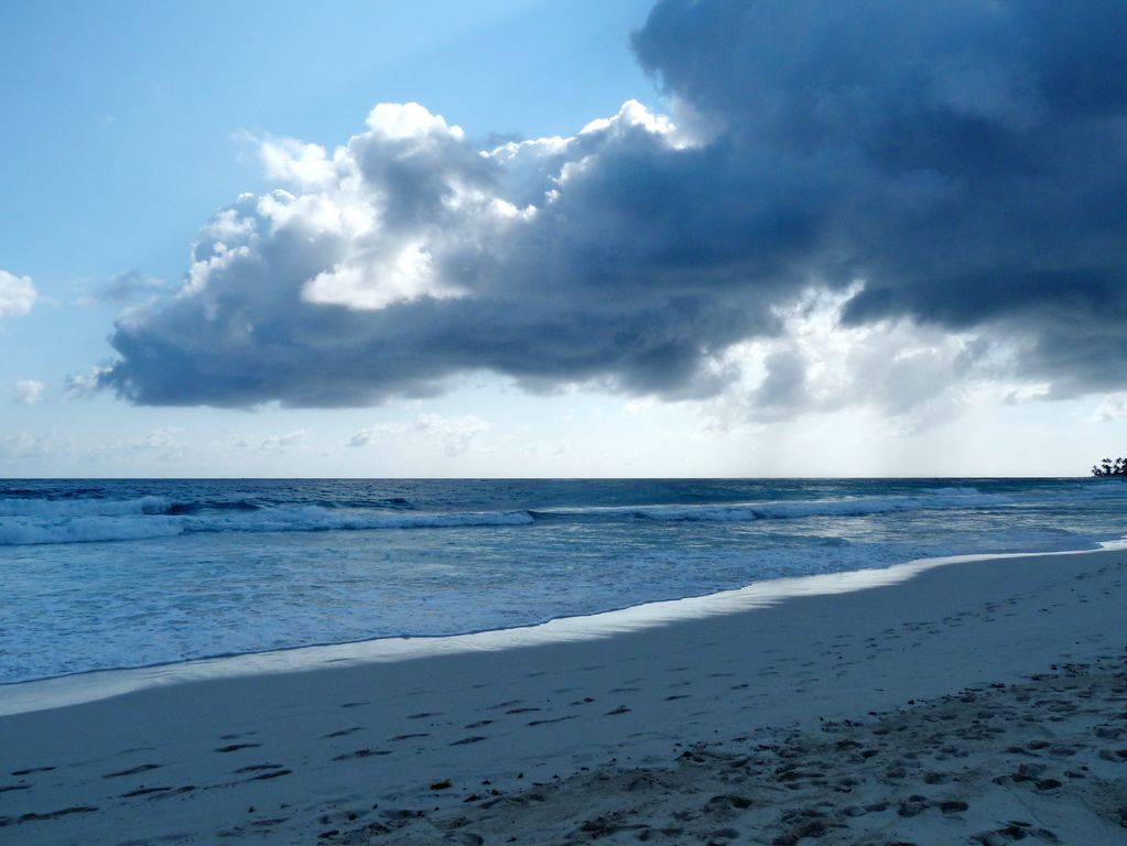 Tormenta en la playa de Punta Cana.