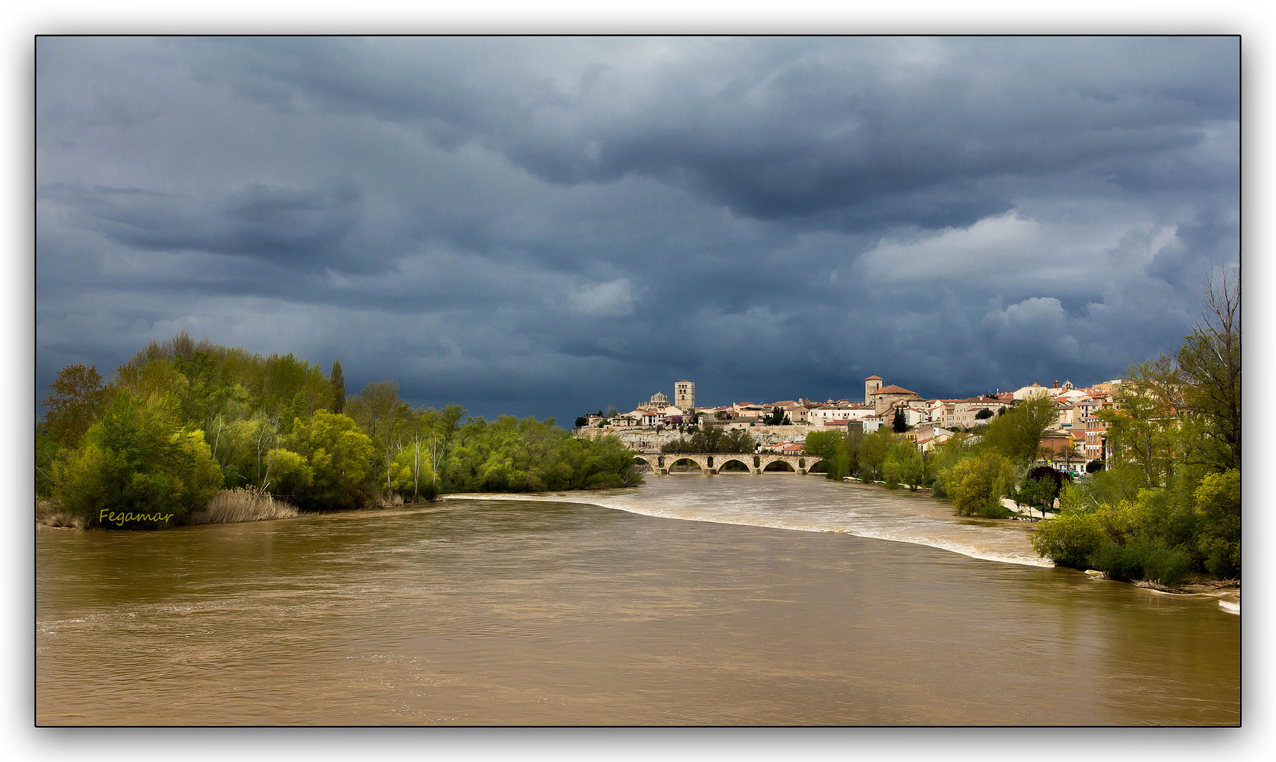 Tormenta sobre Zamora