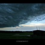 Tornadoide Anmutung einer Gewitterfront auf der Wasserkuppe