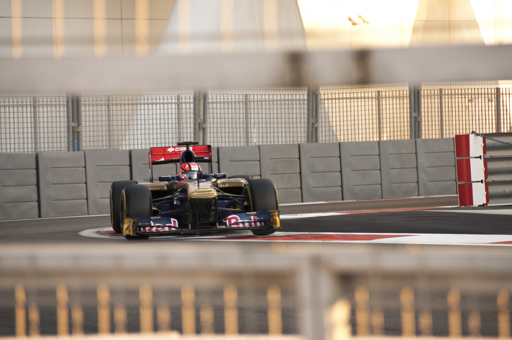 Toro Rosso in Abu Dhabi 2011