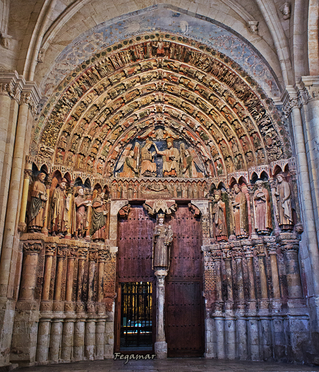 Toro (Zamora). Portada de la Magestad de la Colegiata.