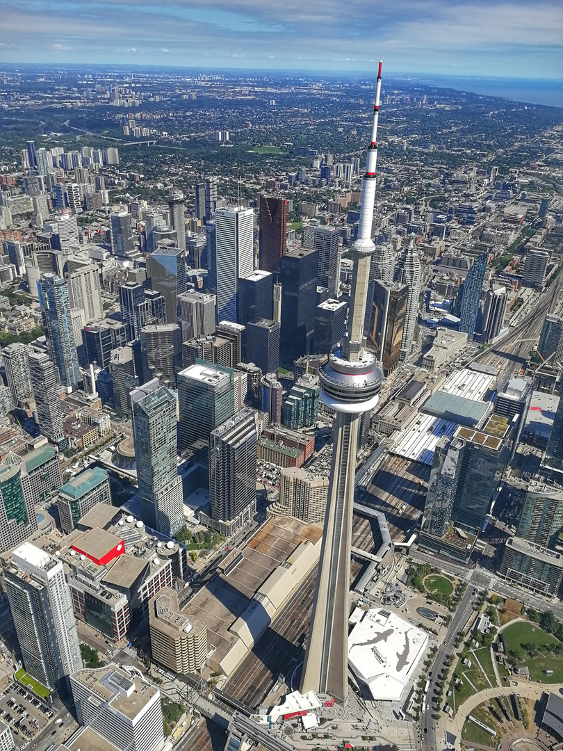 Toronto CN Tower aus der Luft 