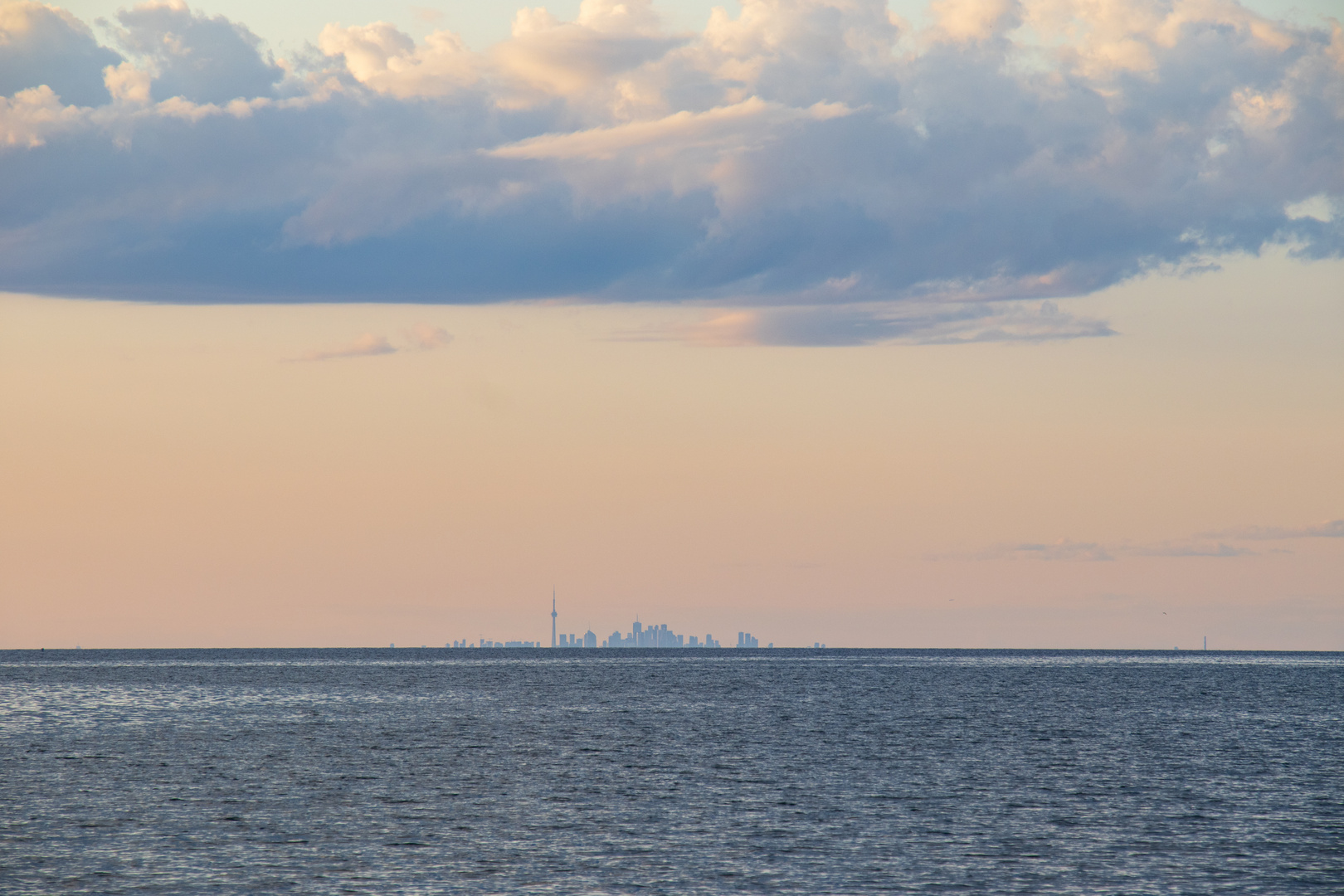 Toronto und 80 km Eriesee...