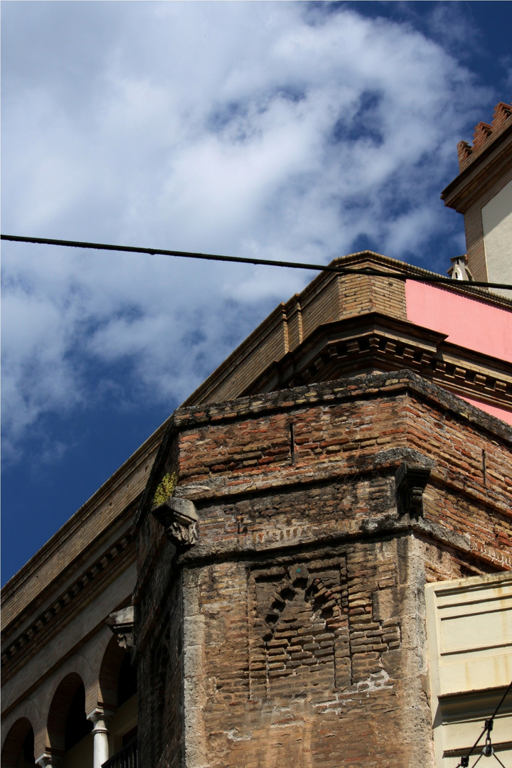 torre almoade siglo XII