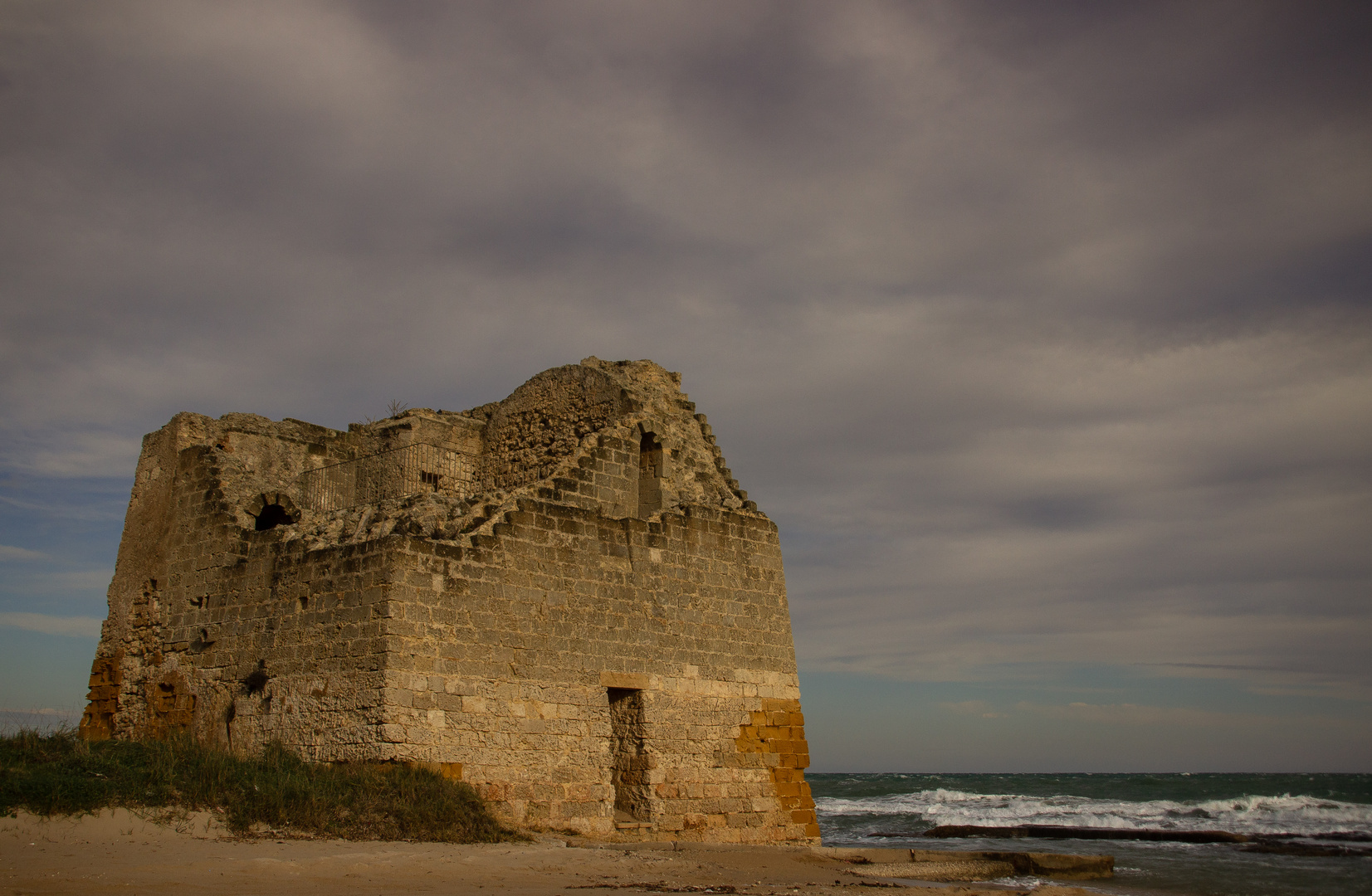 Torre antica mare antico