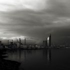 Torre de las Comunicaciones ("La Banana") desde la bahía de Montevideo