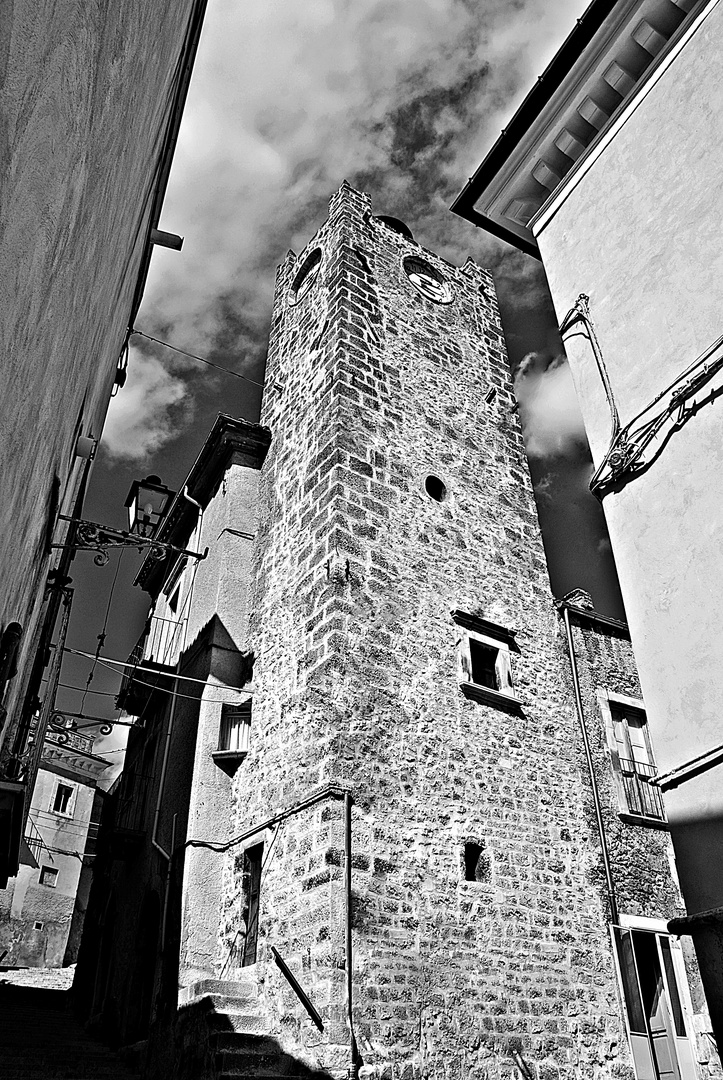 TORRE DEL OROLOGIO TOCCO DA CASAURIA (PESCARA )