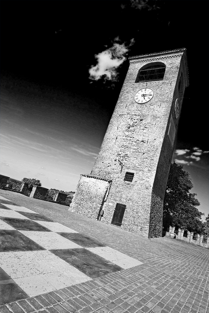 Torre dell'orologio, Castelvetro di Modena