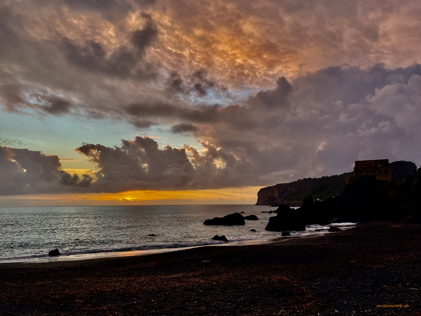 Torre di Fiuzzi al tramonto