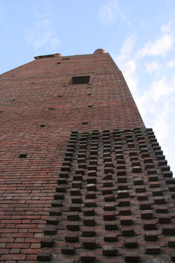 torre di san miniato dal basso