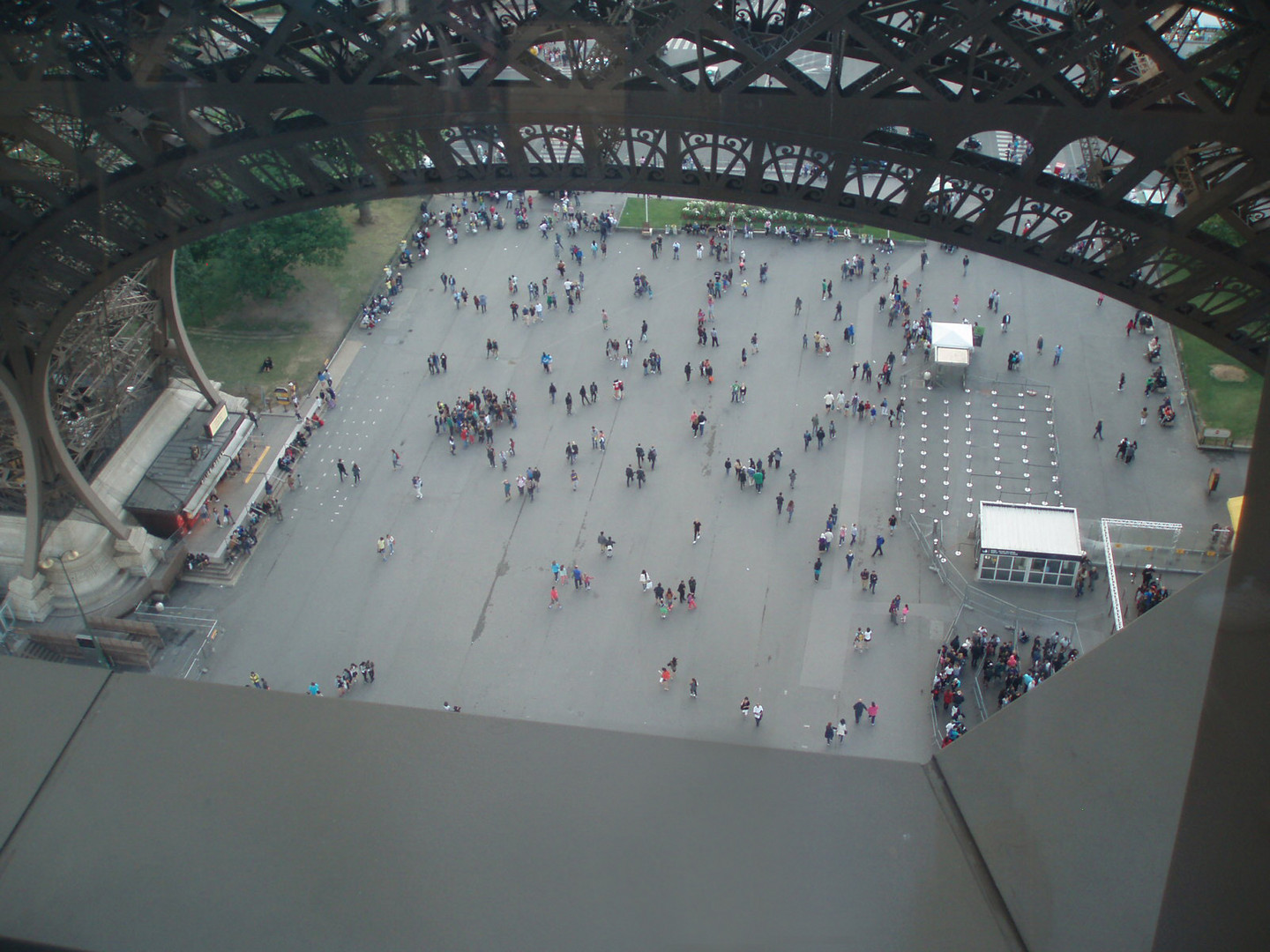 Torre Eiffel - Suelo de cristal de la primera planta