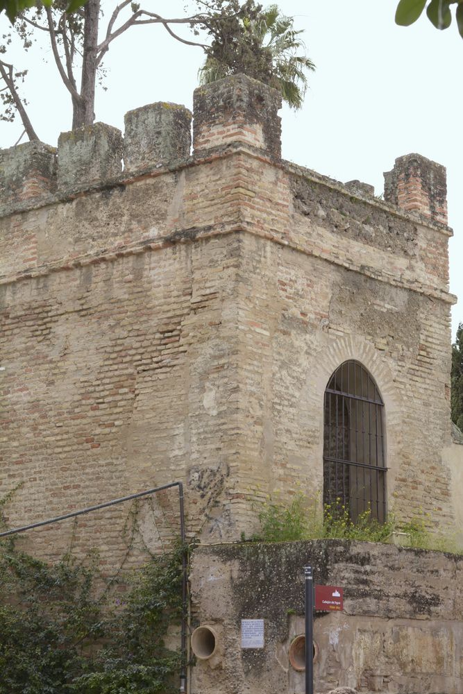 Torre en centro sevillano.