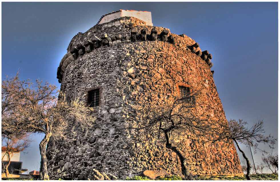 Torre (HDR + TM)