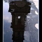 Torre reflejada