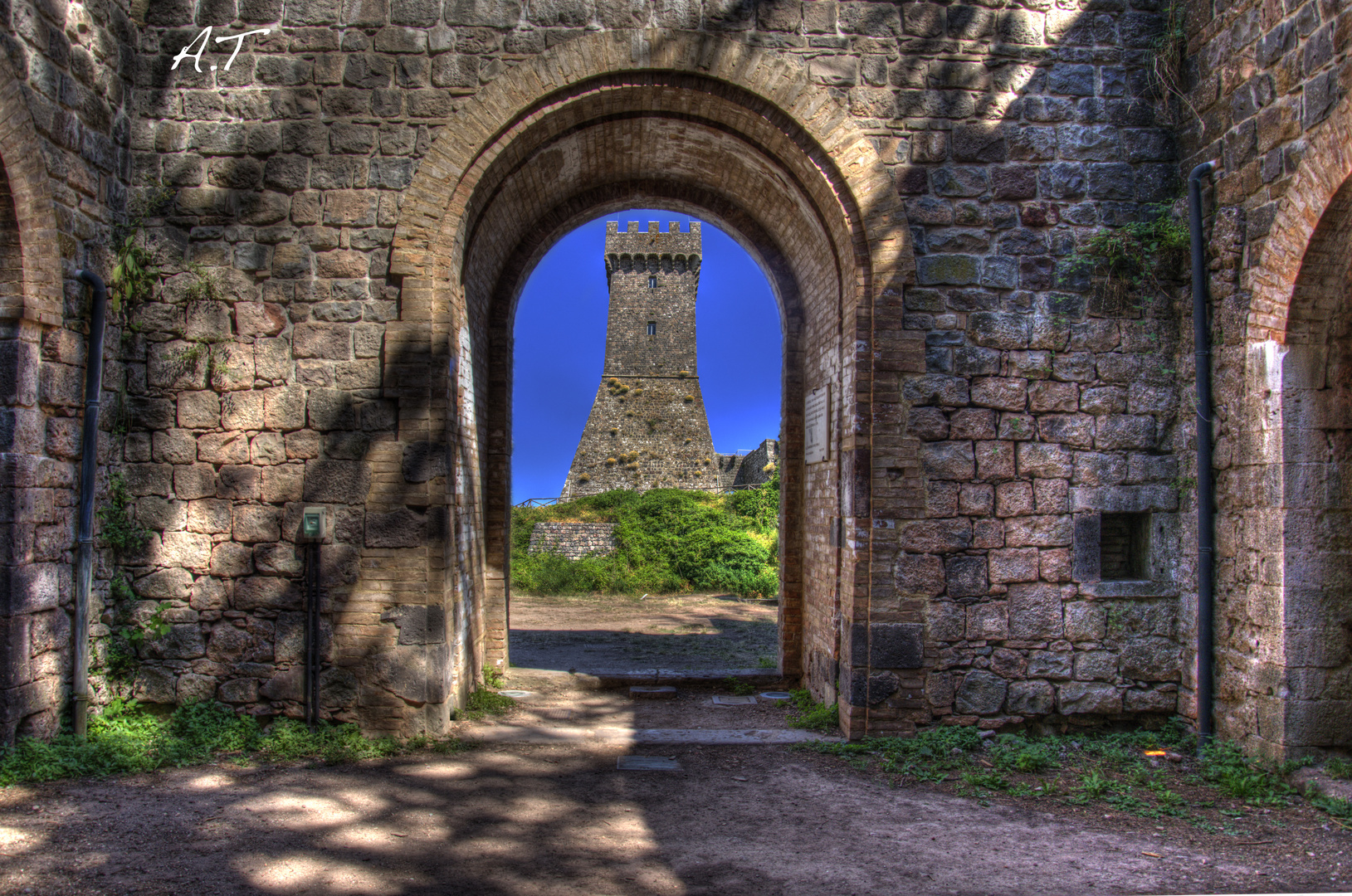 Torre sotto l'Arco