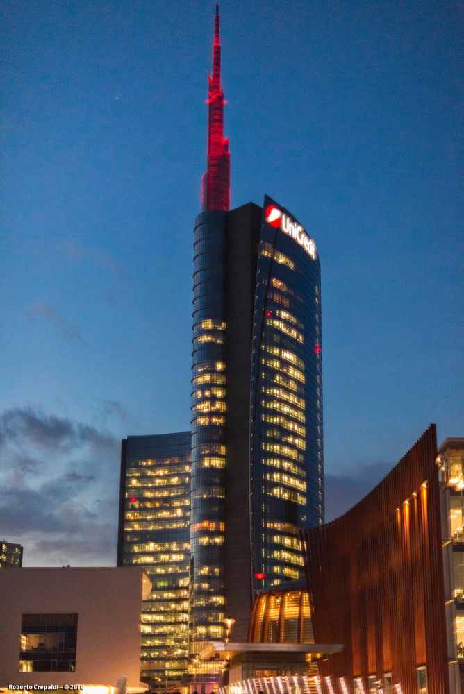 Torre Unicredit, crepuscolo