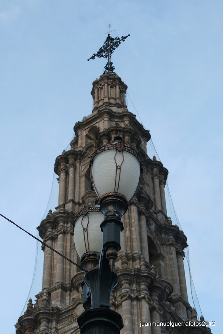 Torre y lampara de San Julian