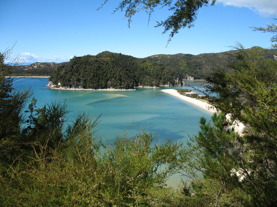 Torrent Bay