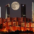 Torres con luna