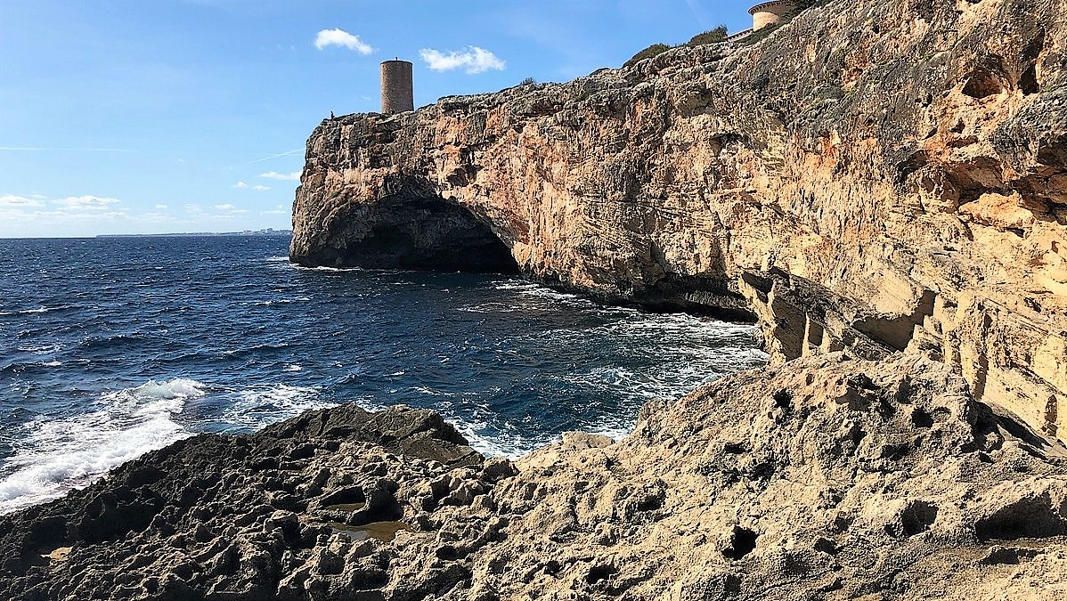 Torres dels falcons 