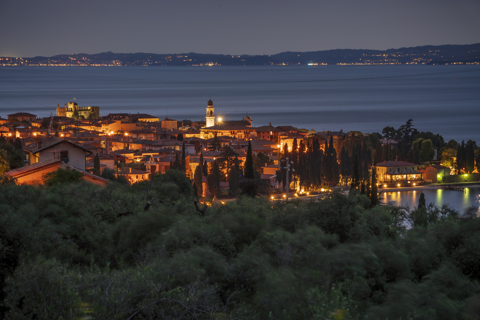  Torri del Benaco  in serata.