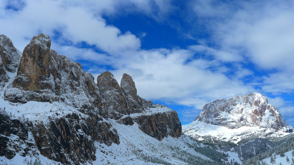 Torri e Campanili (Ciampaní) del Murfreid (Sella) e/und Sasslong