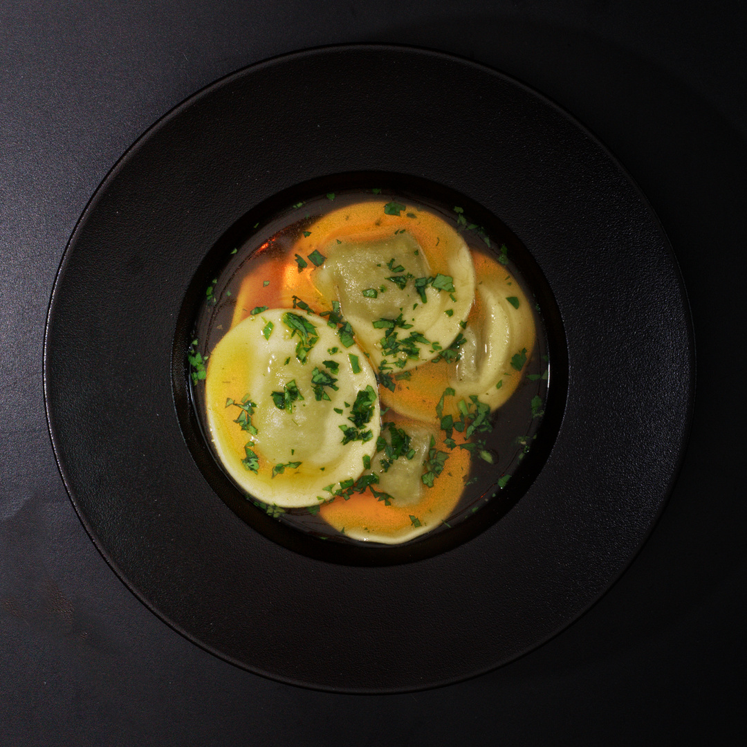 Tortelli mit Basilico Pesto