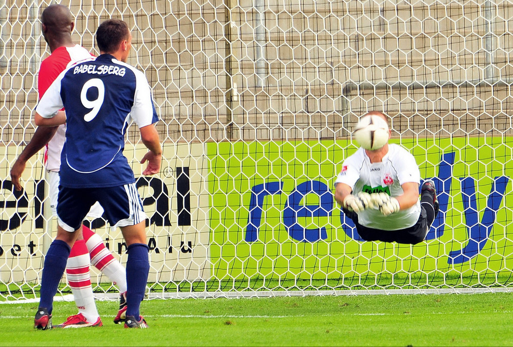 TorwartParade Sascha Kirschstein Foto & Bild sport, ballsport