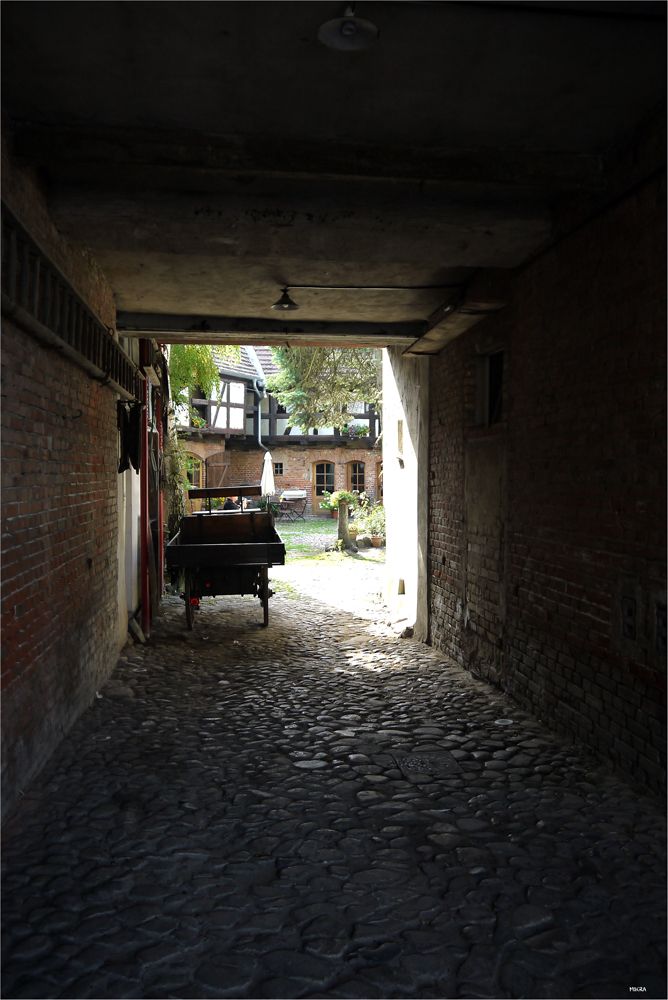 Torweg zum Gasthaus "Zur Alten Brauerei"