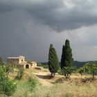 Toscana con sole e pioggia