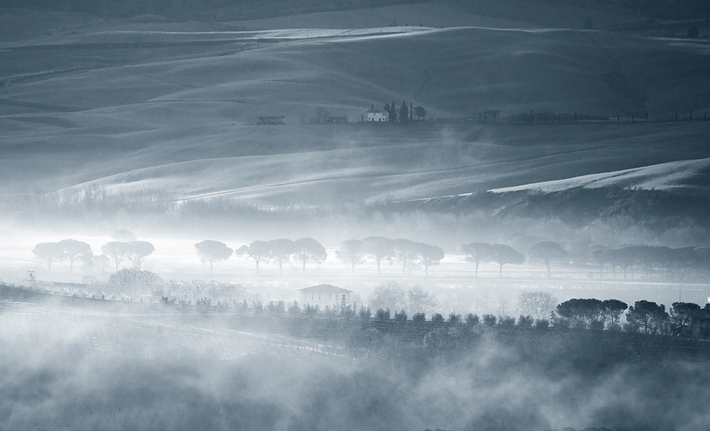 Toscana in blue