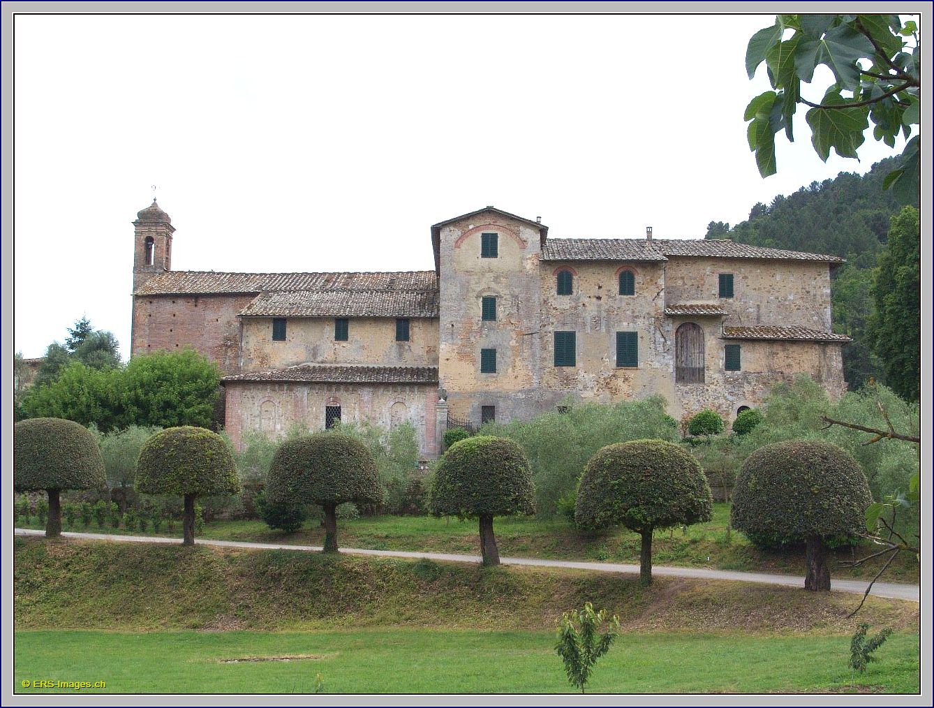 Toscana Torri 240608 272 Cloître ©