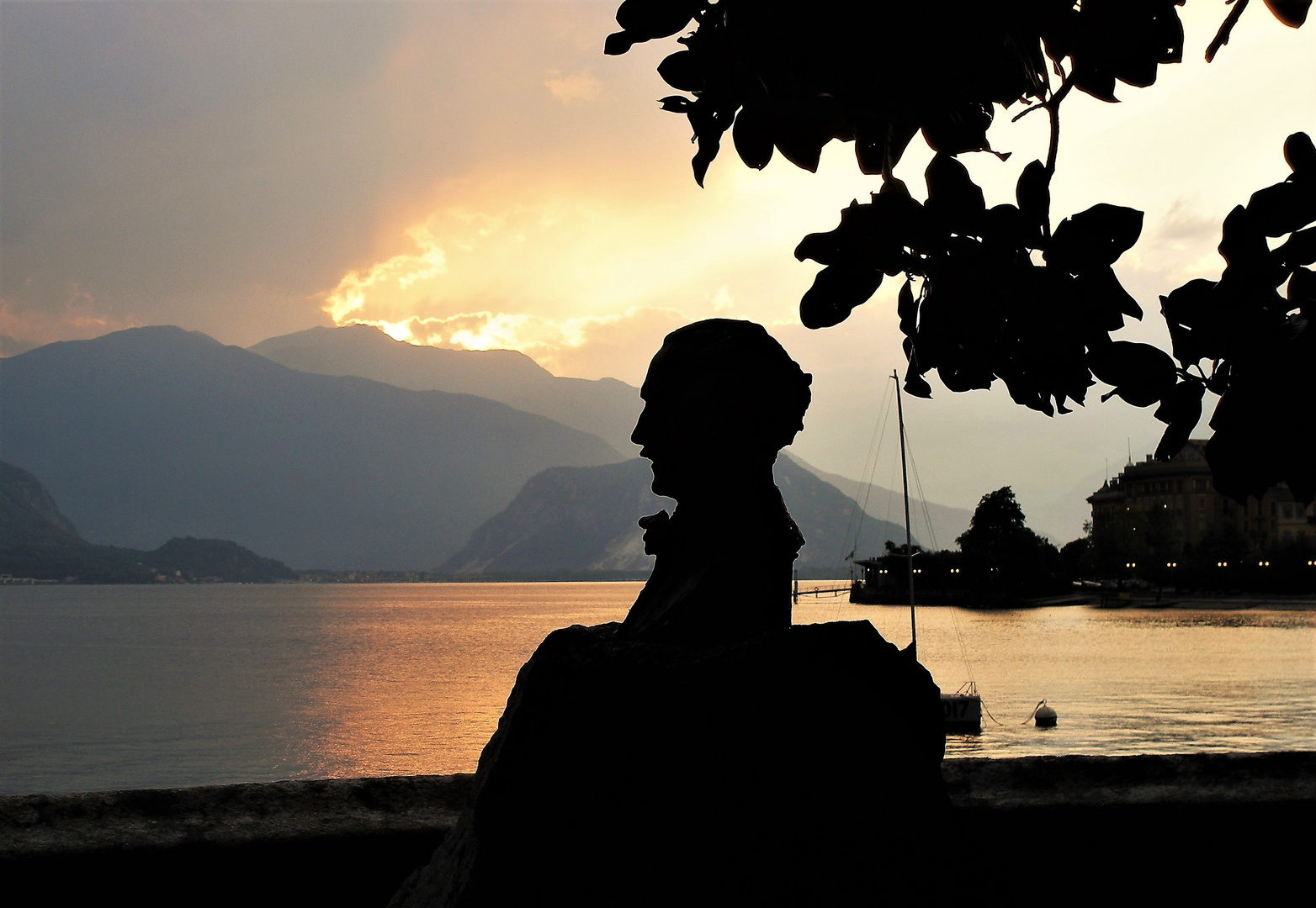 Toscanini- Skulptur am Lago Maggiore