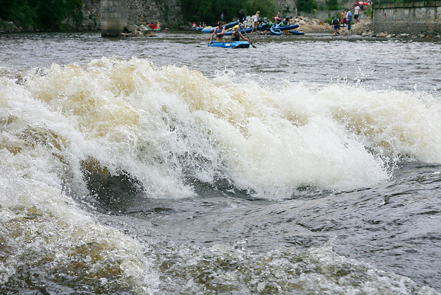 Tosendes Wasser