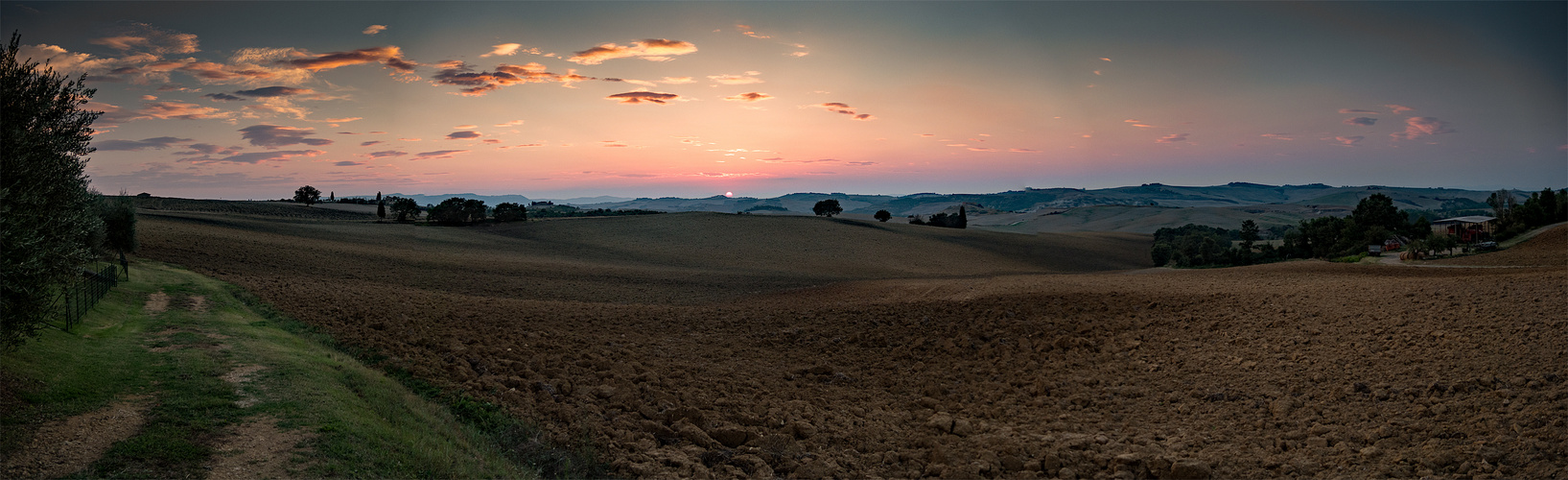 Toskana-Panorama am Abend