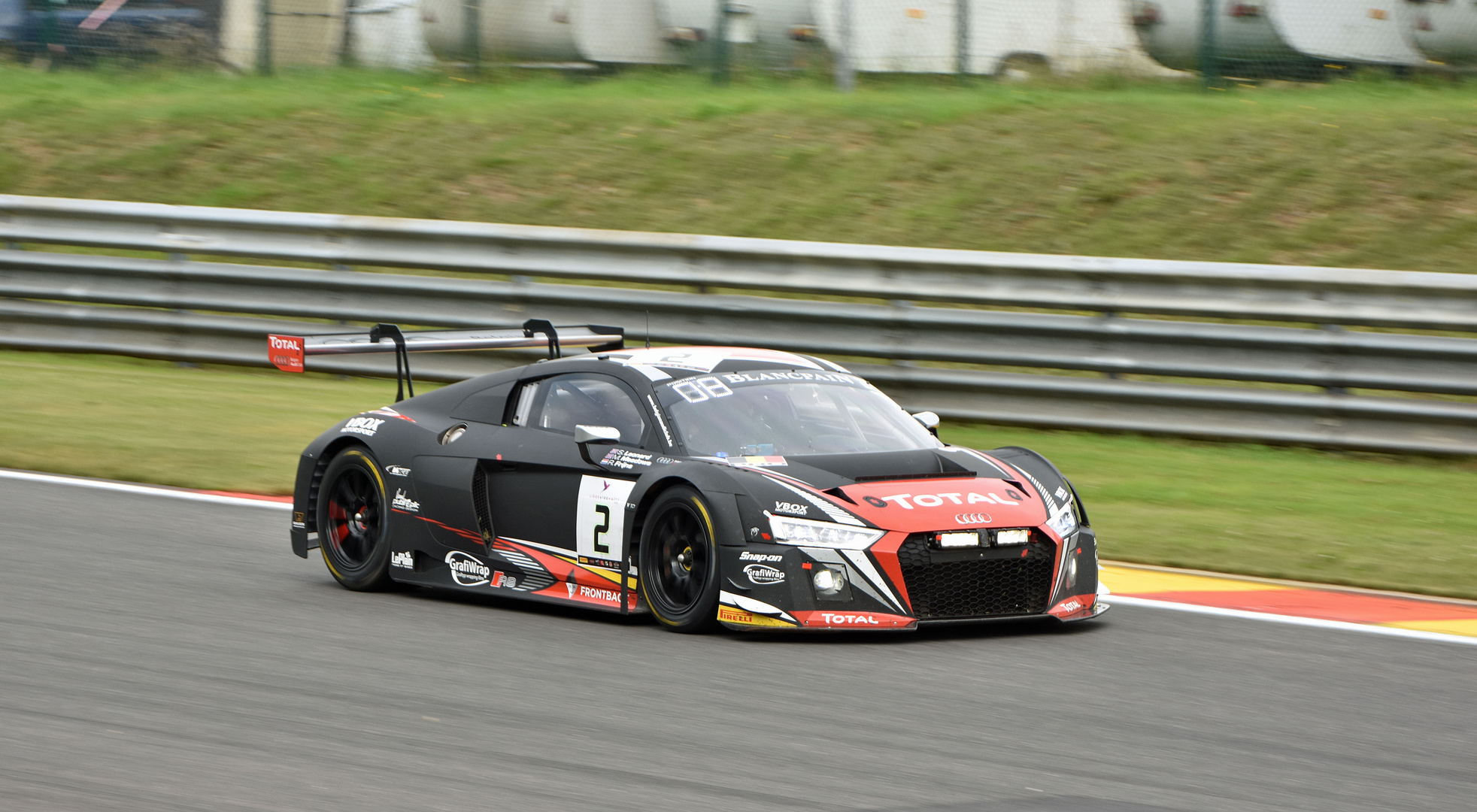 Total-Audi R8 LMS 